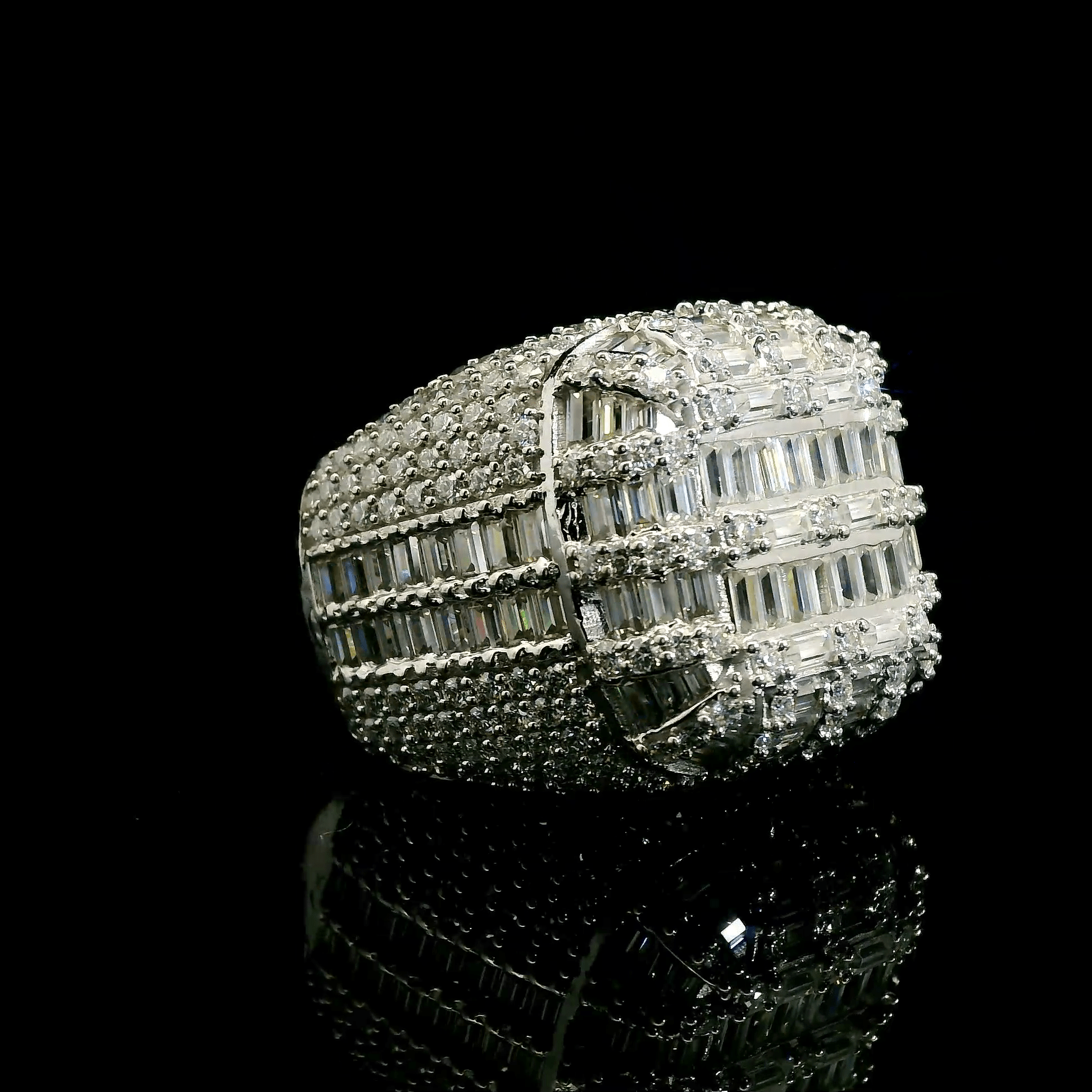 Men's Moissanite Ring