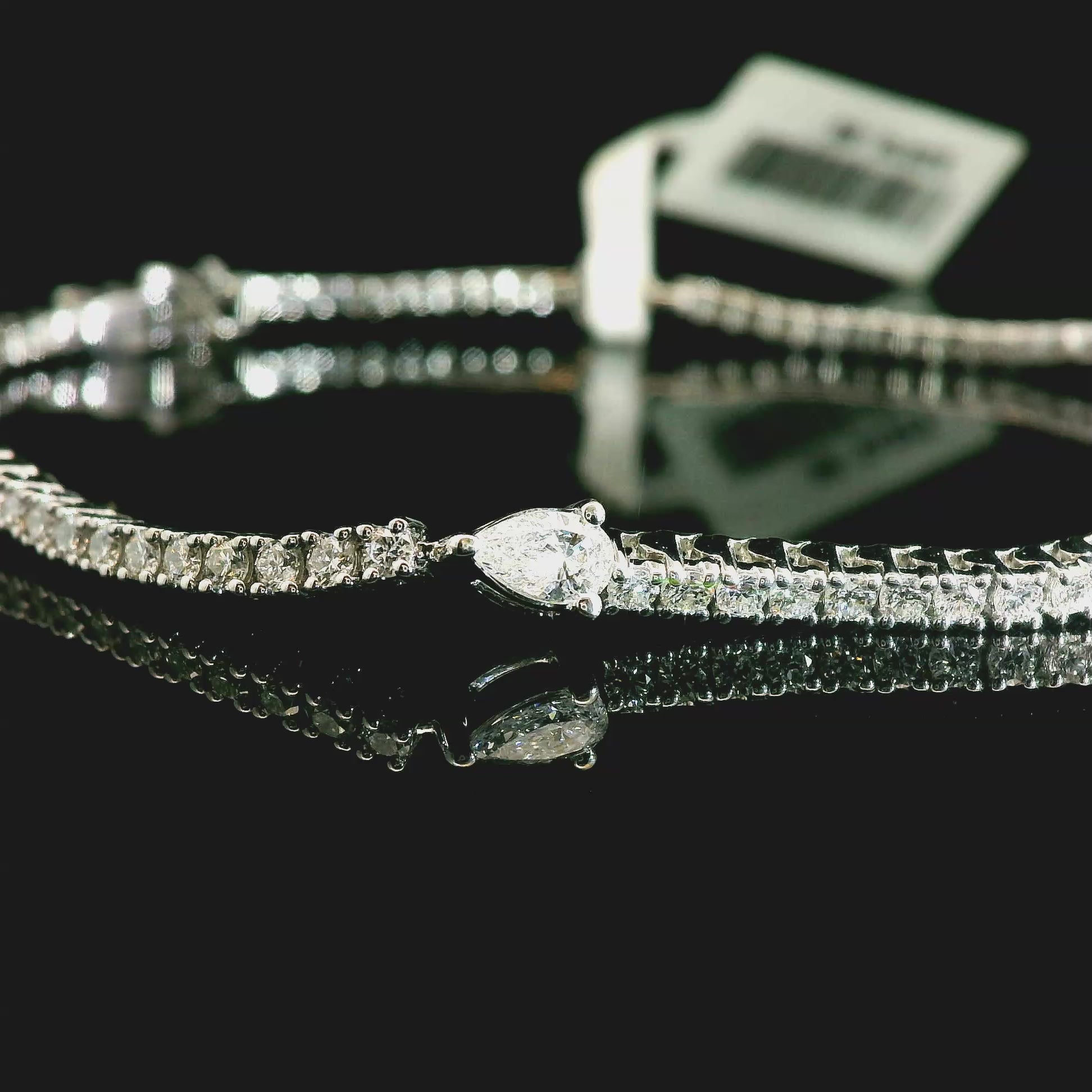 Flower Stationed Tennis Bracelet | Gold