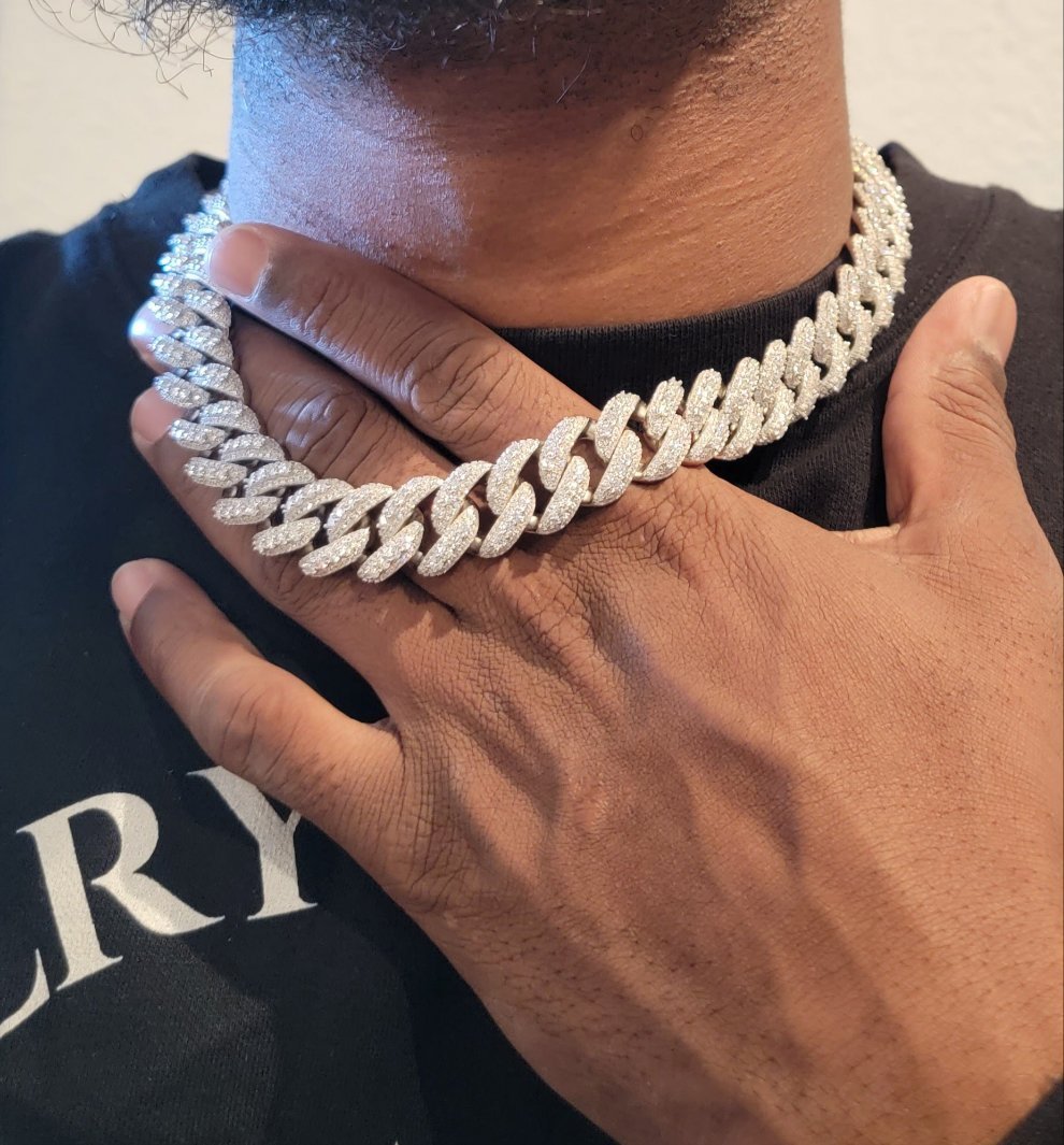 18MM Moissanite 3 - D Halo Cuban Chain