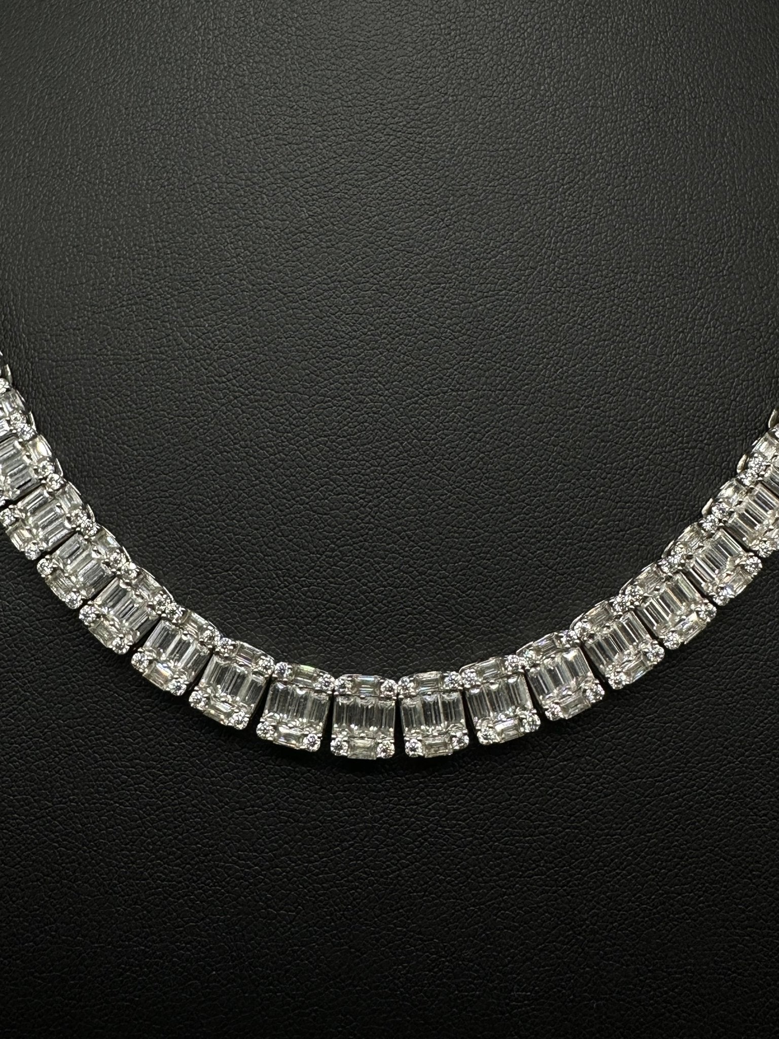 10mm Baguette Moissanite Tennis Chain (V2) - The Real Jewelry CompanyThe Real Jewelry CompanyNecklaces