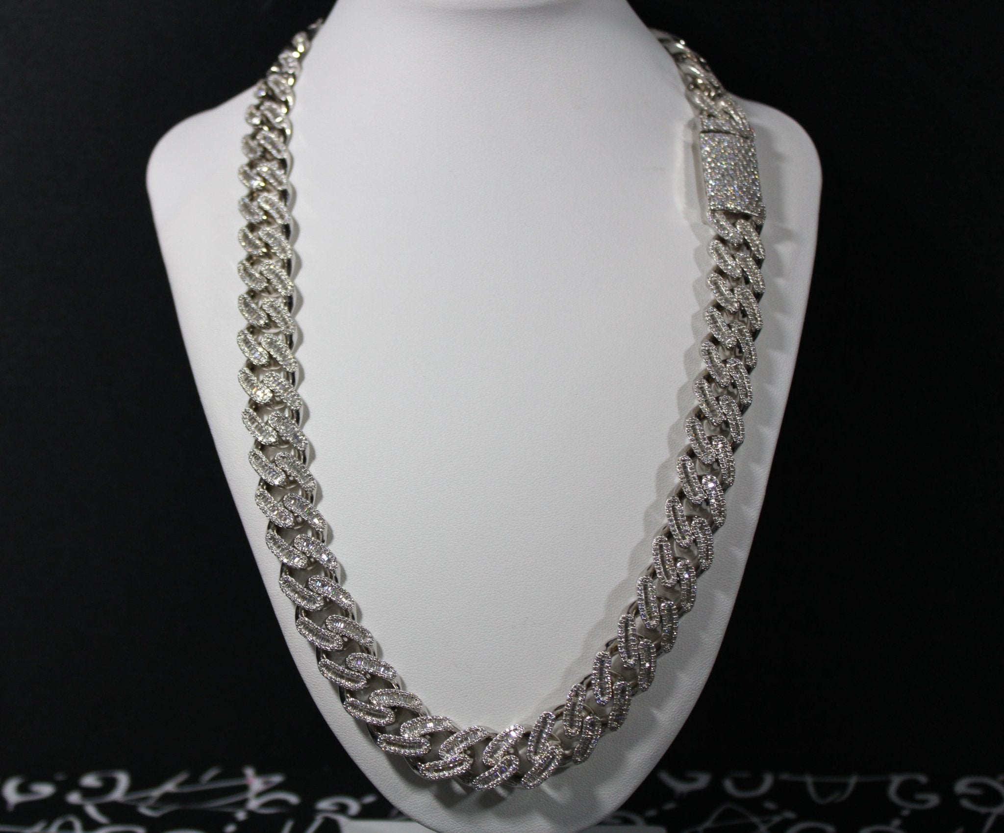 14MM Baguette Moissanite Cuban Chain - The Real Jewelry CompanyThe Real Jewelry Company