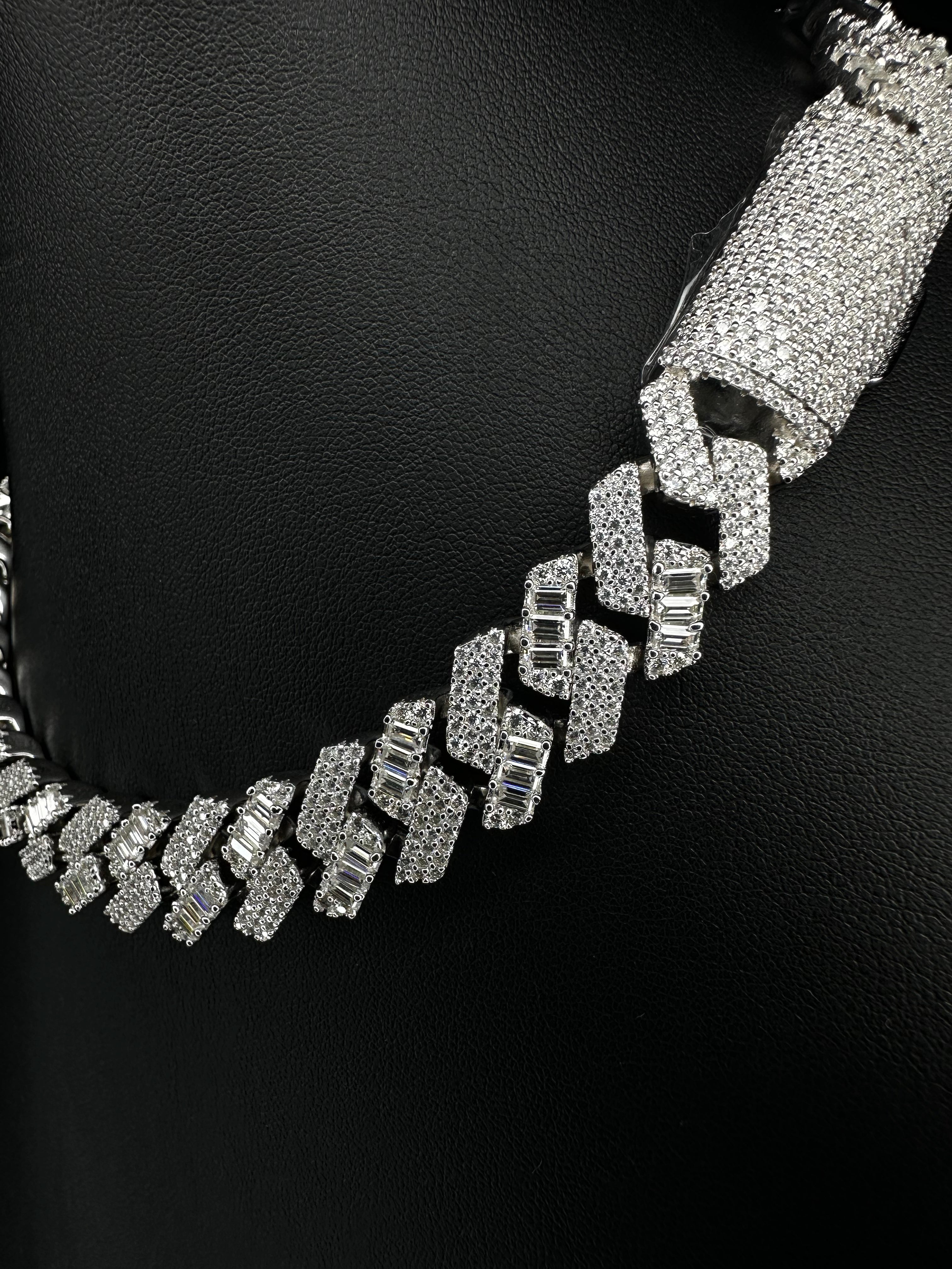 15mm_moissanite emerald cuban chain