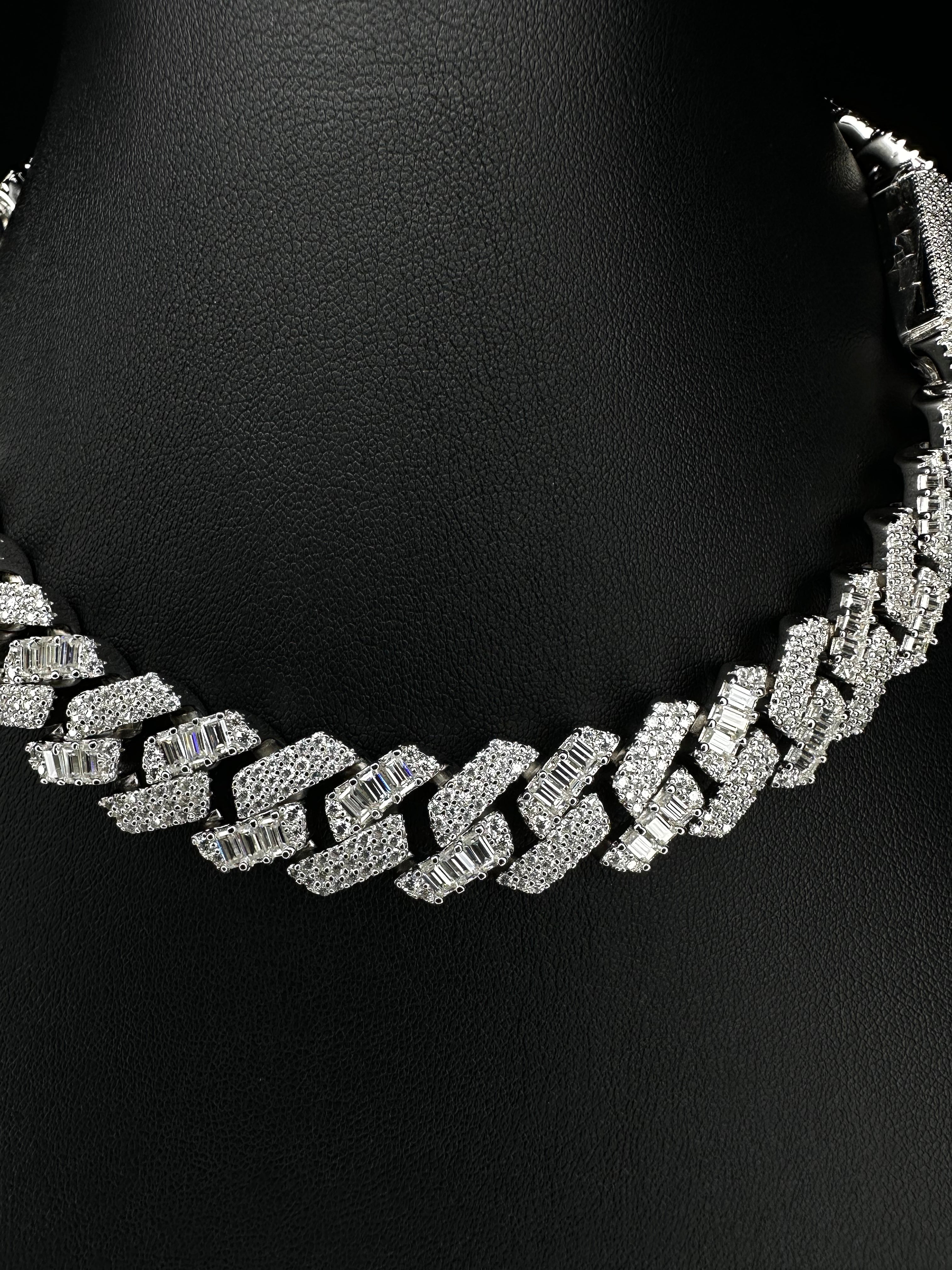 15mm_moissanite emerald cuban chain