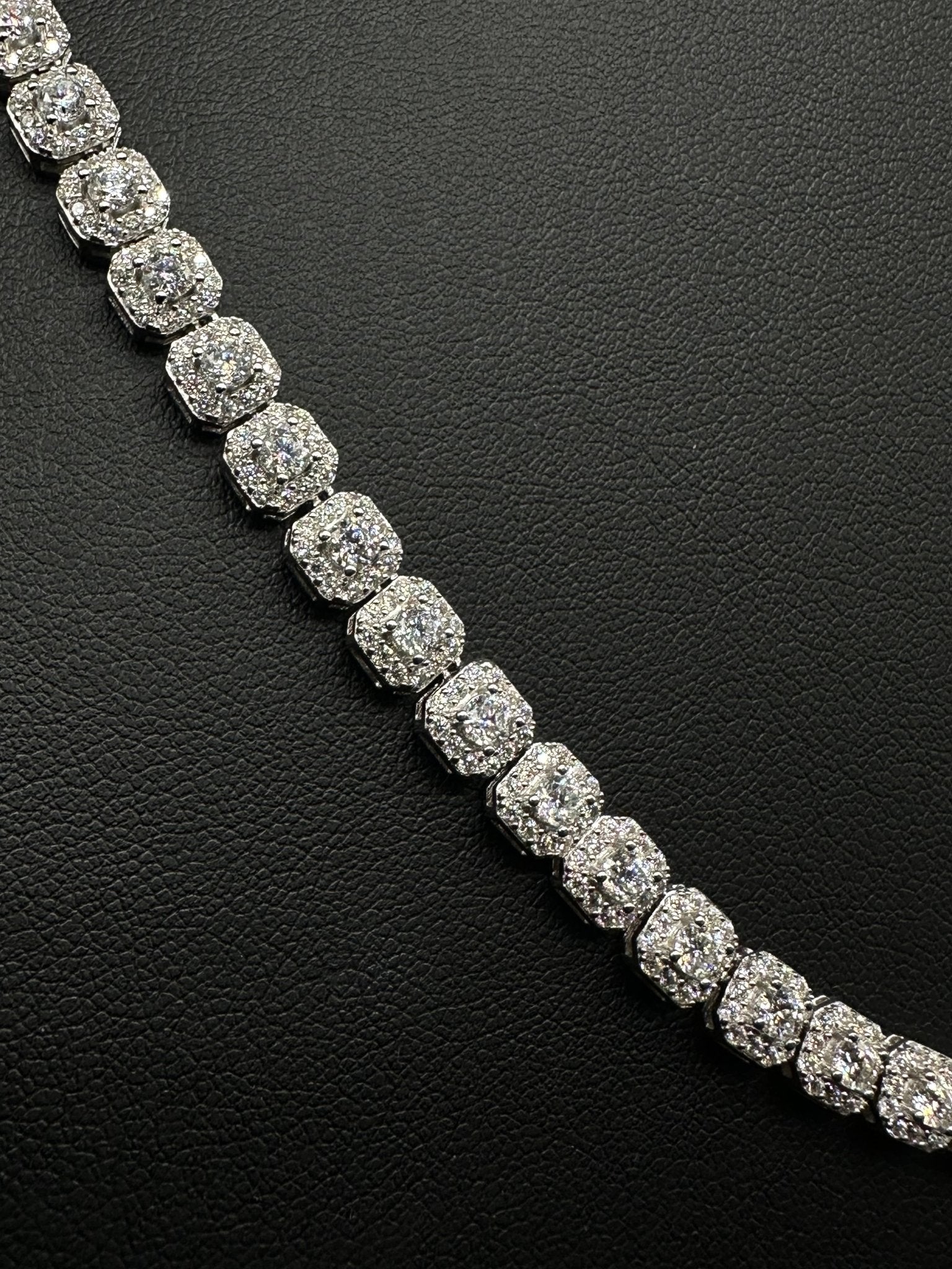 5mm Moissanite Cluster Tennis Chain - The Real Jewelry CompanyThe Real Jewelry CompanyNecklaces