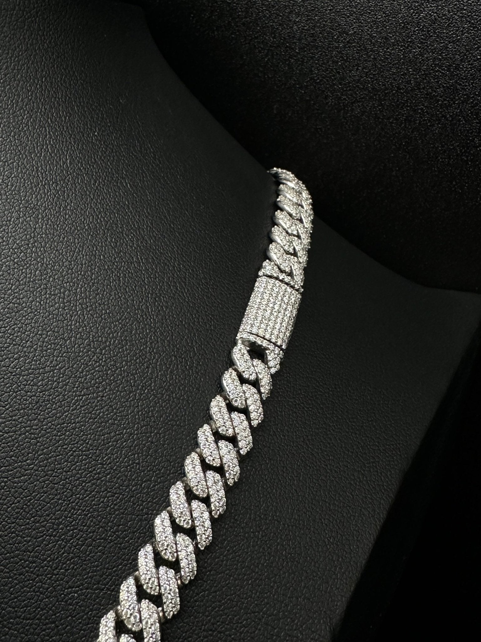 8mm Moissanite Cuban Chain - The Real Jewelry CompanyRoyal Chain GroupNecklaces