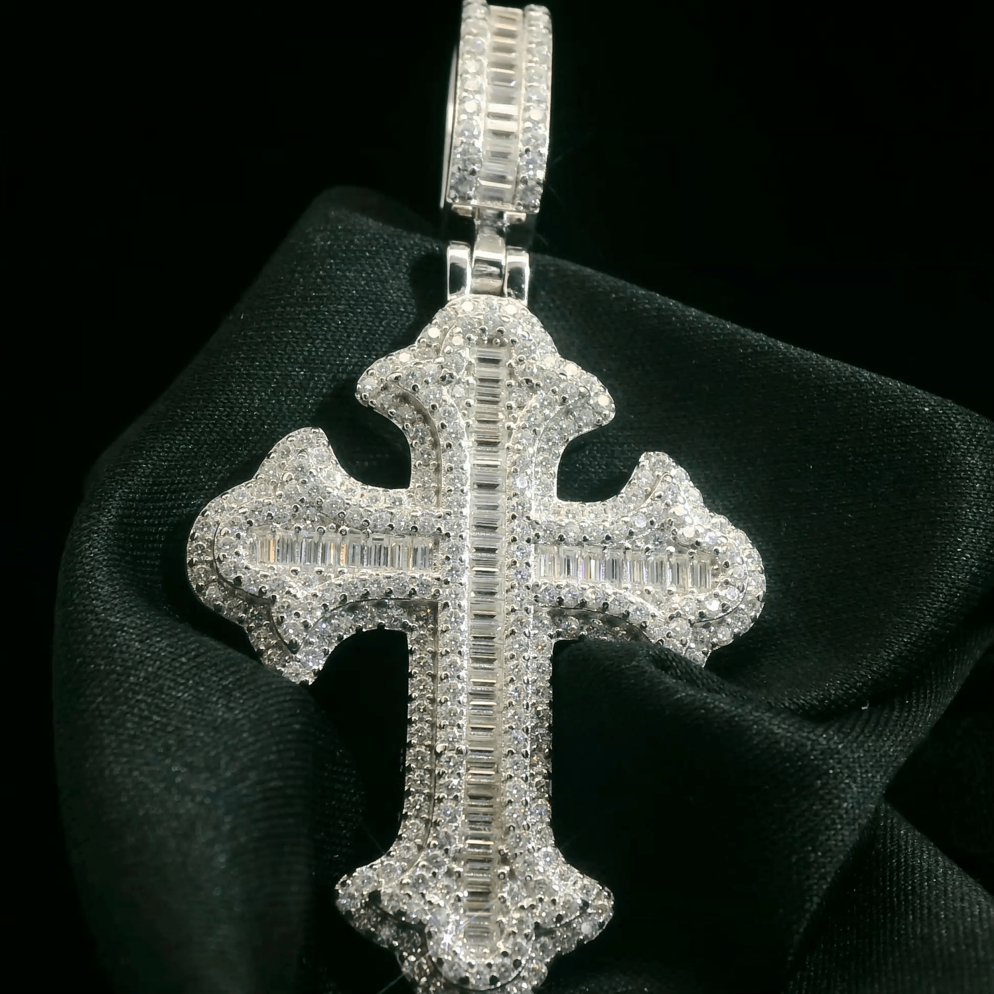 925 Silver Baguette - Cut Moissanite Cross Pendant – Fits 10mm Cuban Chain or Smaller - The Real Jewelry CompanyThe Real Jewelry CompanyCharms & Pendants