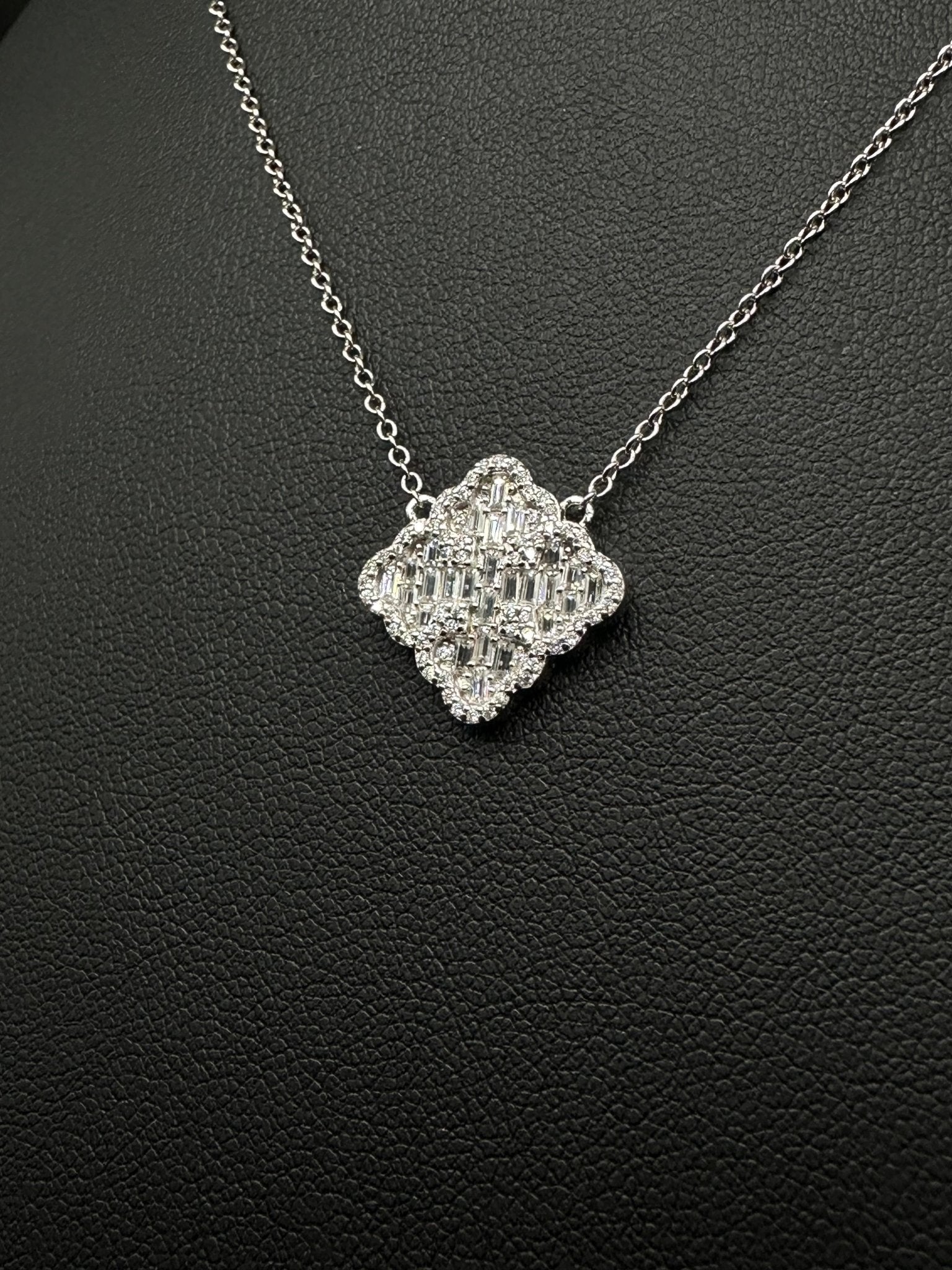 Baguette Moissanite Clover Pendant and Chain - The Real Jewelry CompanyThe Real Jewelry CompanyCharms & Pendants