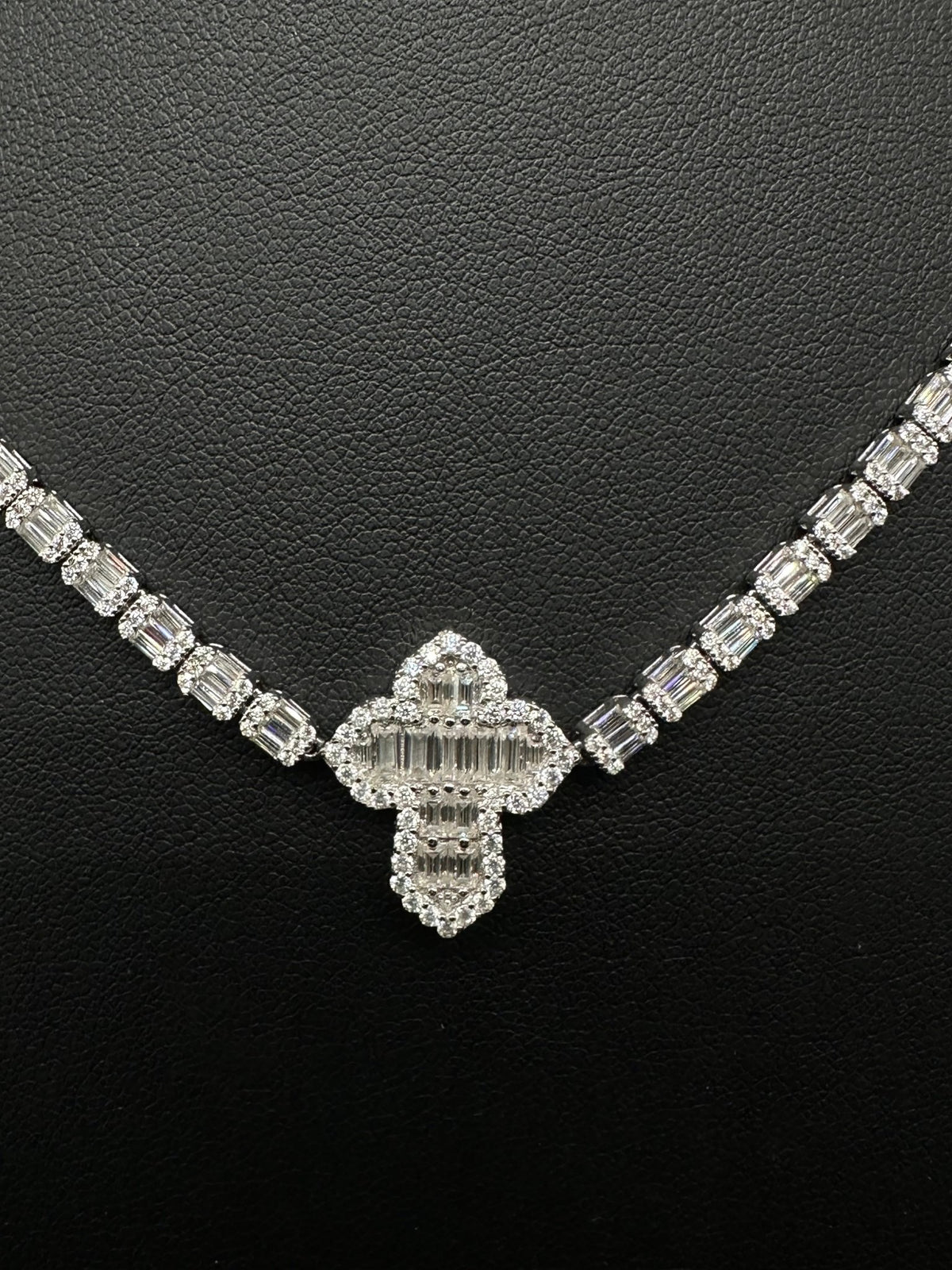 Baguette Moissanite Cross Link Tennis Chain - The Real Jewelry CompanyThe Real Jewelry CompanyNecklaces