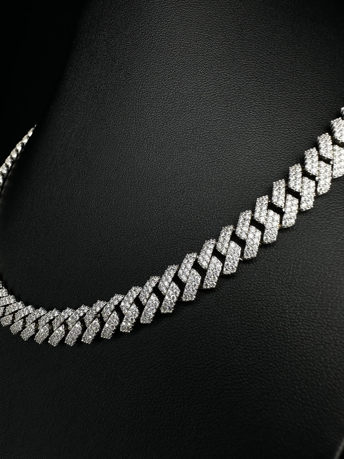 10k Solid Gold 10mm Moissanite Prong Cuban Link Chain