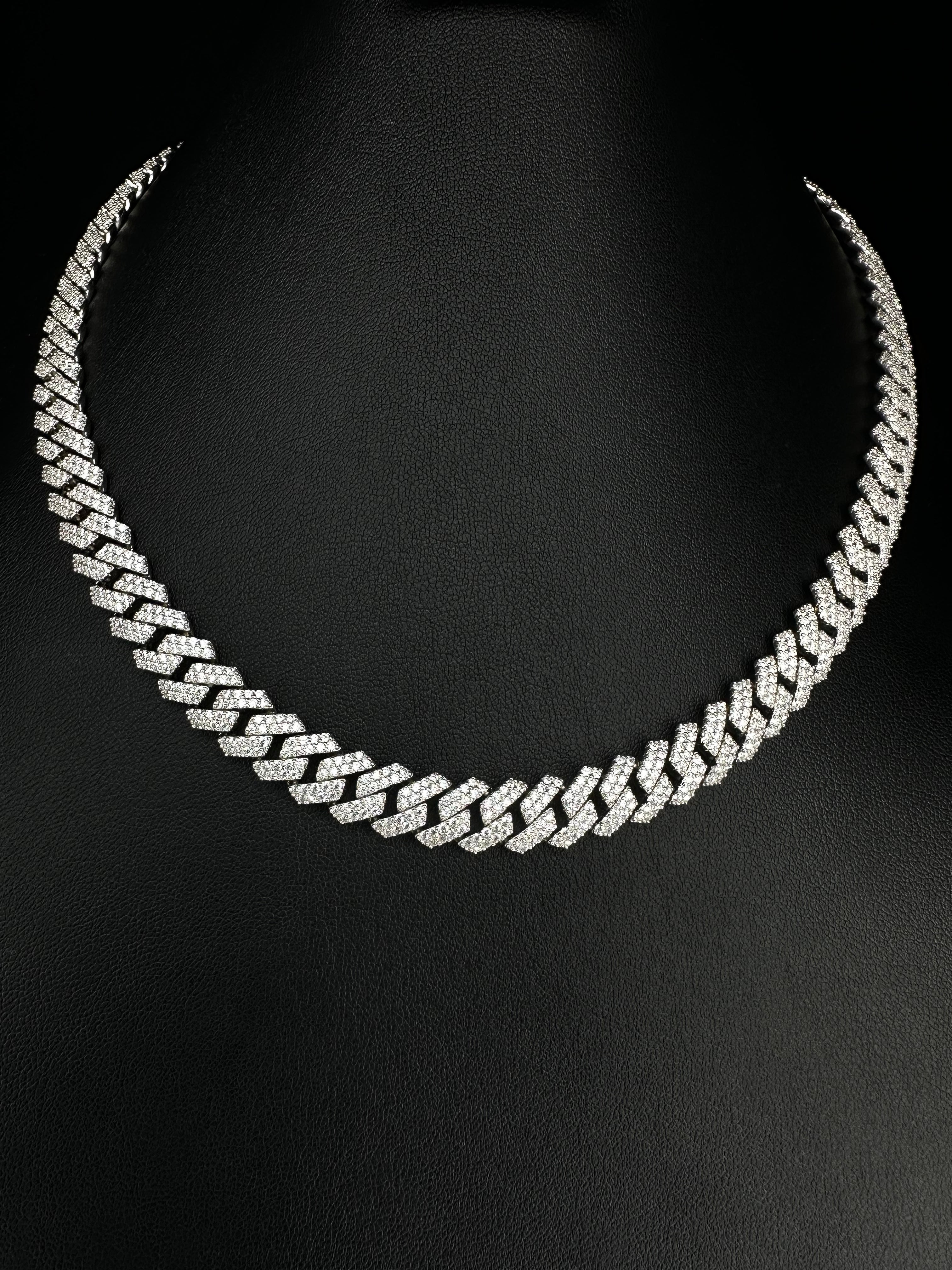 10mm Moissanite Prong Cuban Link Chain