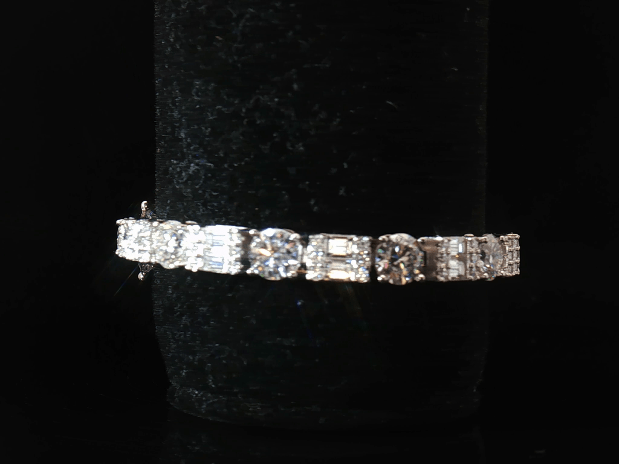 Round and Baguette Cut Moissanite Tennis Bracelet