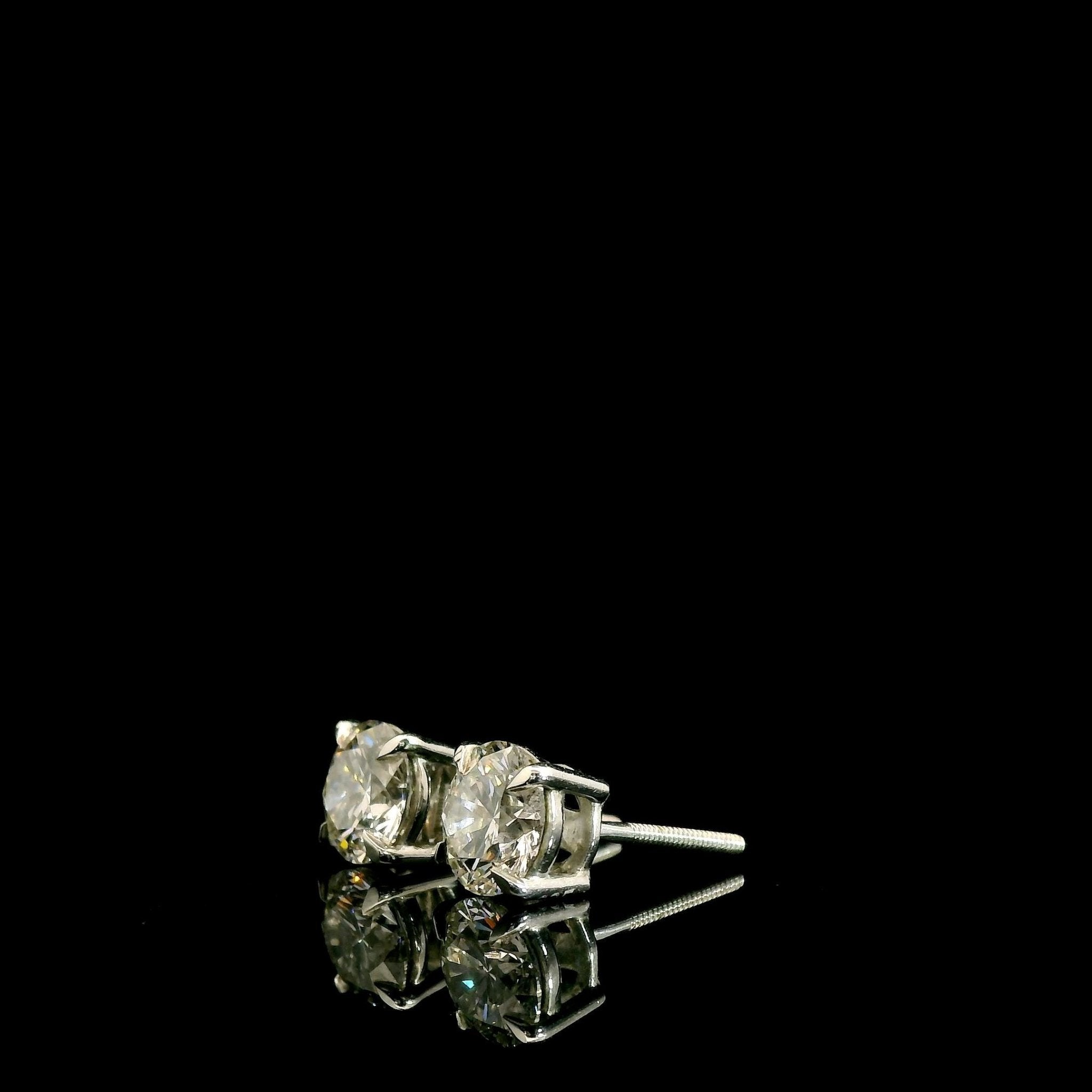 VVS1 Lab Grown Diamond Stud Earrings - The Real Jewelry CompanyThe Real Jewelry CompanyEarrings