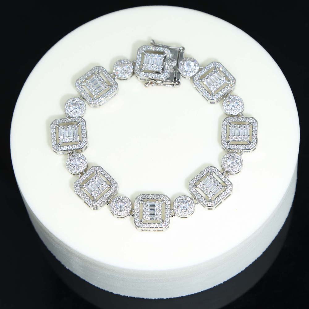 10mm Moissanite Baguette Flower Tennis Bracelet - The Real Jewelry CompanyThe Real Jewelry CompanyBracelets