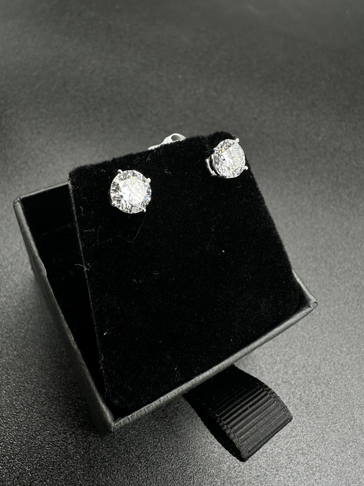 2 CTW Diamond Stud Earrings (IGI Certified) - The Real Jewelry CompanyThe Real Jewelry CompanyEarrings