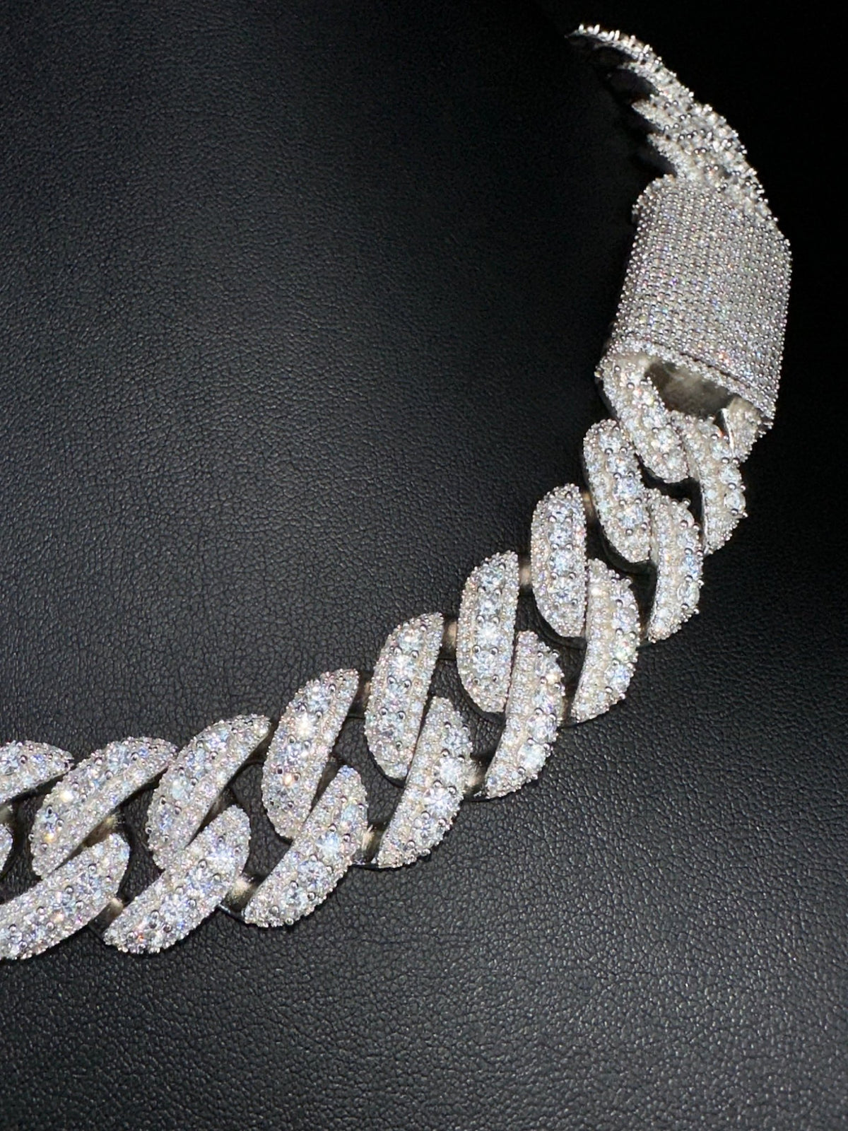 20MM Moissanite 3-D Halo Cuban Chain - The Real Jewelry CompanyThe Real Jewelry CompanyNecklaces
