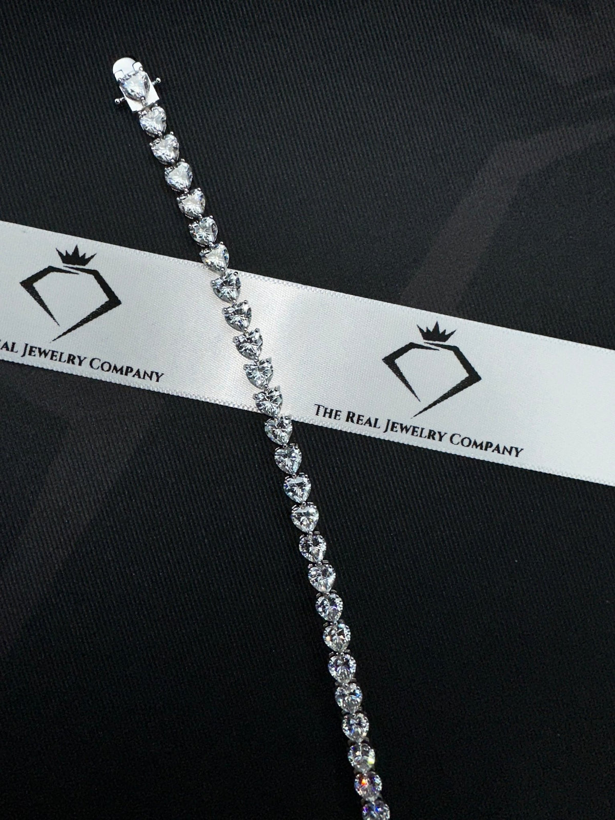 Heart Cut Moissanite Tennis Bracelet - The Real Jewelry CompanyThe Real Jewelry CompanyBracelets