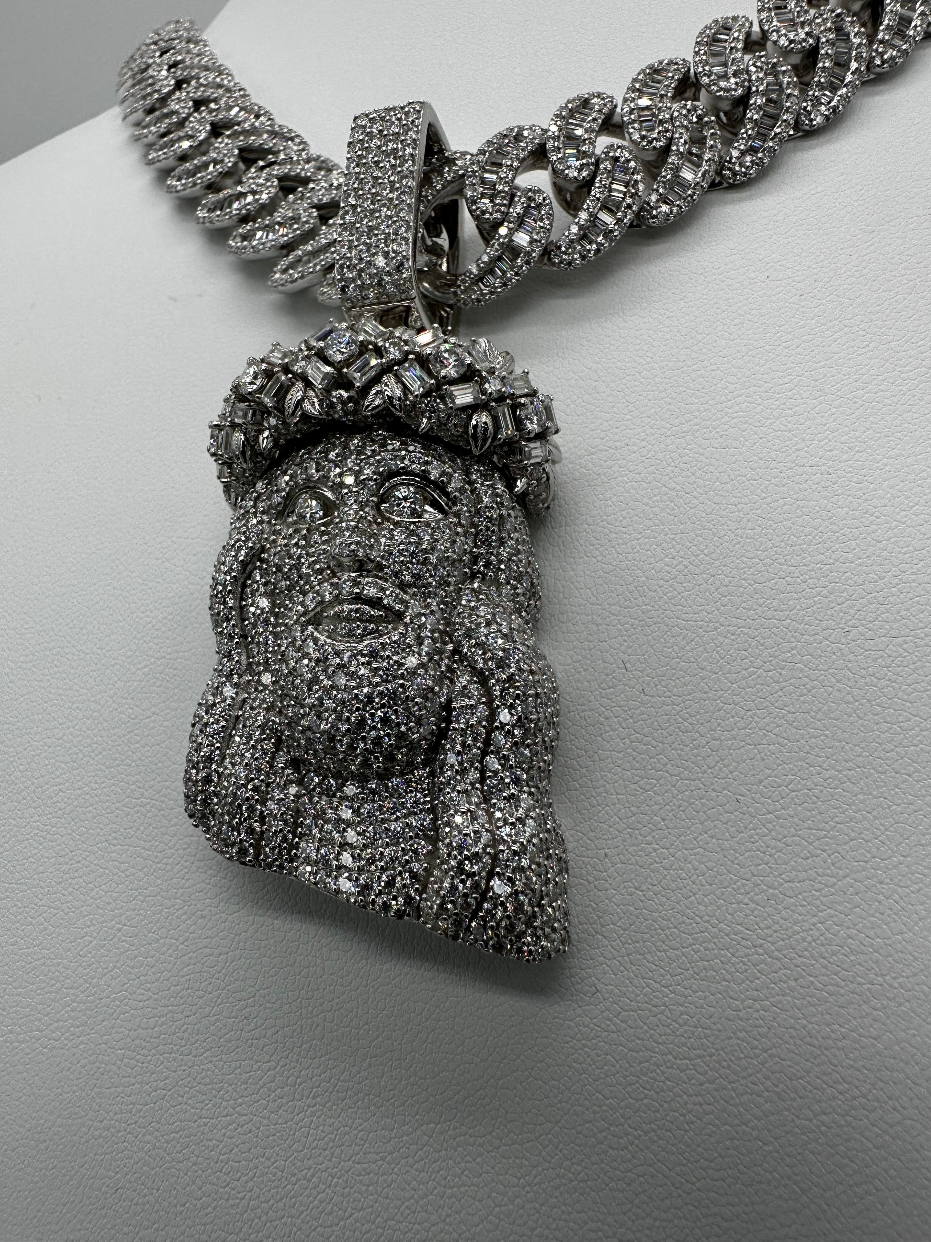 Crown of Baguettes Jesus Piece