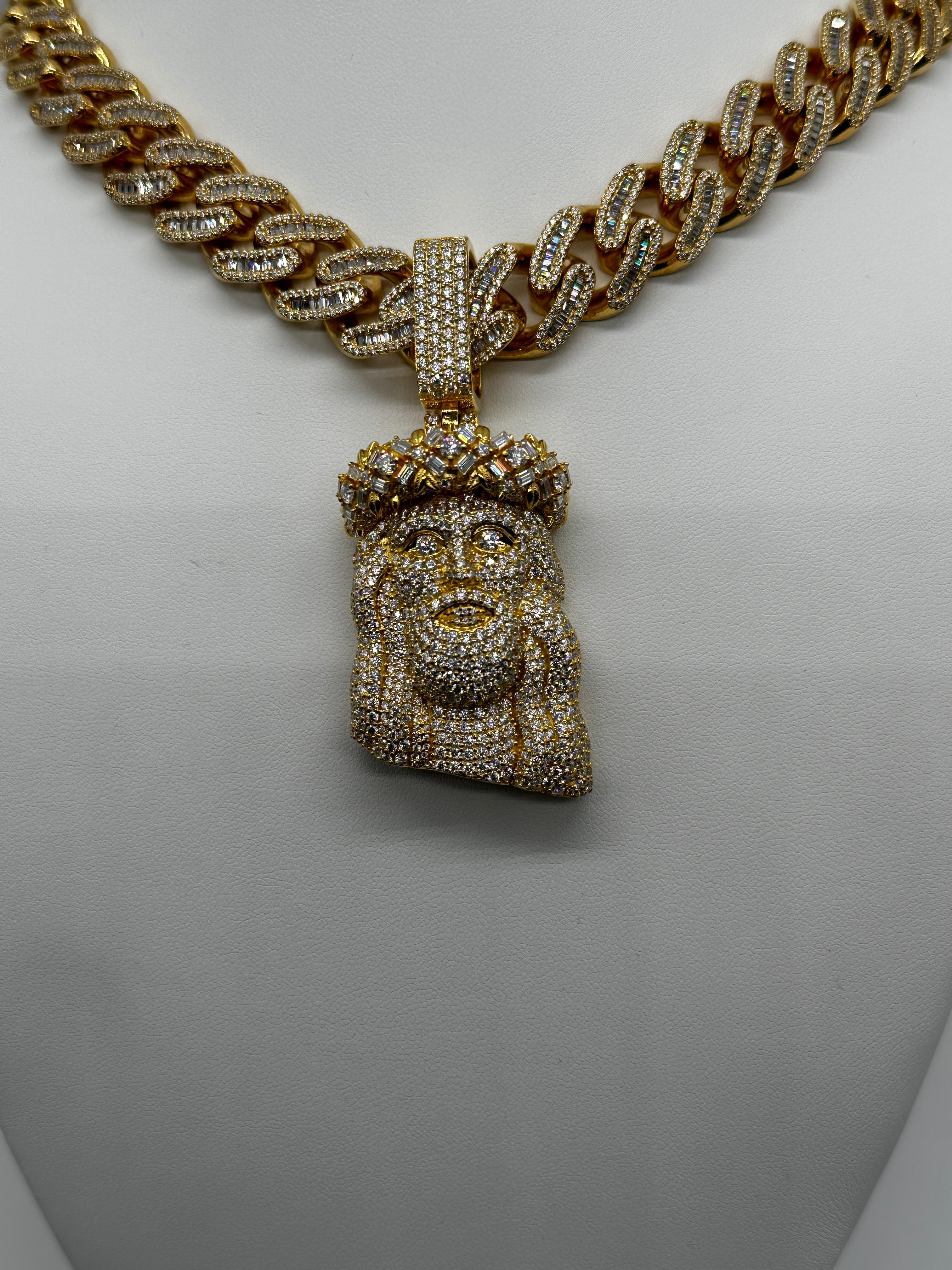 Crown of Baguettes Jesus Piece