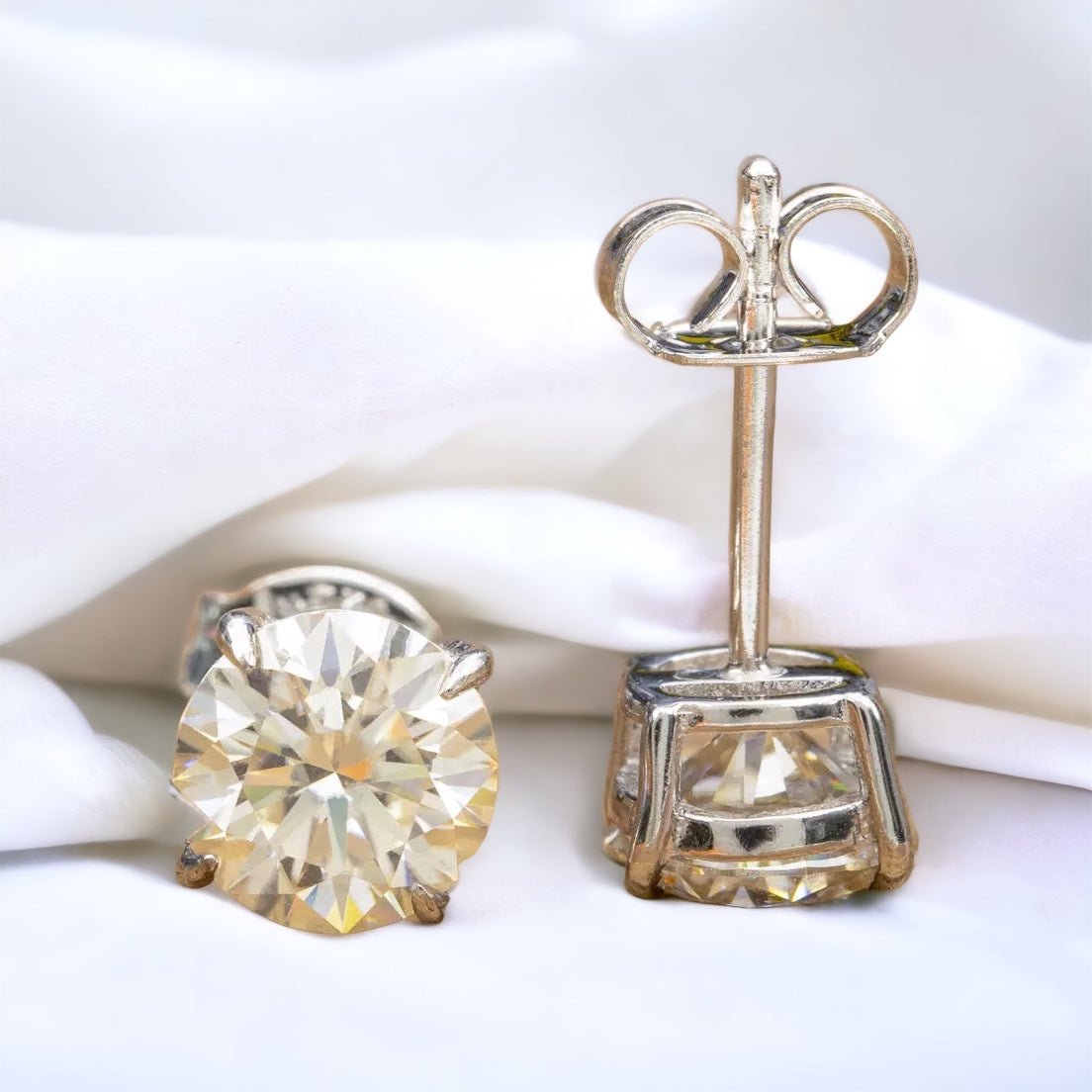 Moissanite Stud Earrings - The Real Jewelry CompanyThe Real Jewelry CompanyEarrings